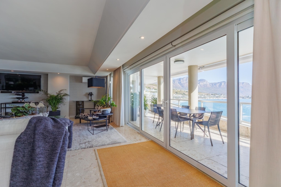 To Let 3 Bedroom Property for Rent in Clifton Western Cape